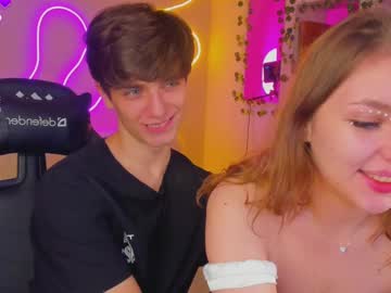 couple Live Cam Sex with robert_linella