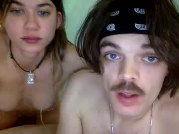 couple Live Cam Sex with bluntsandblowjobs