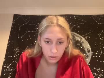 girl Live Cam Sex with vickyexybod