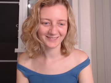 girl Live Cam Sex with elly_helly