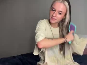 girl Live Cam Sex with bbybridget