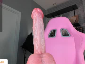 girl Live Cam Sex with lazyginger