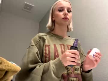 girl Live Cam Sex with skymeadows
