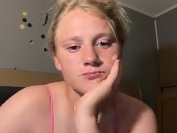 girl Live Cam Sex with kayleighashford