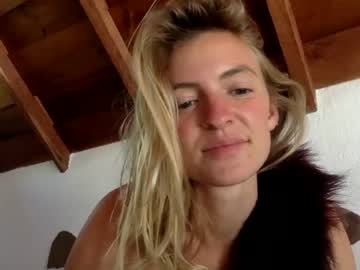 girl Live Cam Sex with maidenmothercrone