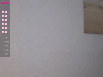girl Live Cam Sex with amoure_mia