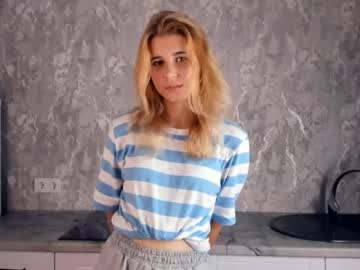 girl Live Cam Sex with gillianengelby