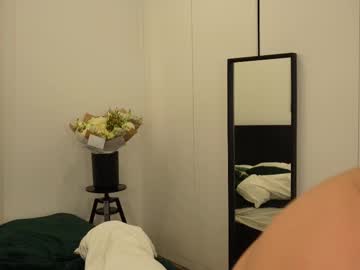 girl Live Cam Sex with miarouxie