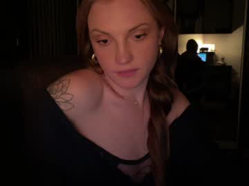 girl Live Cam Sex with skyrosie