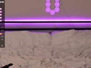 girl Live Cam Sex with pinkpineapple63
