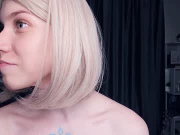 girl Live Cam Sex with shiny_cute