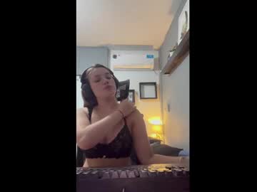 girl Live Cam Sex with eemilyyyy19