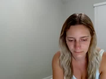 girl Live Cam Sex with petiteblonde99