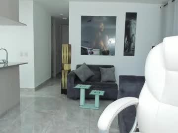 girl Live Cam Sex with fiorellasantamaria