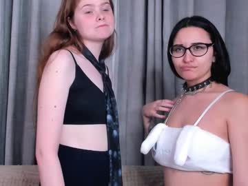couple Live Cam Sex with earleneclarkston
